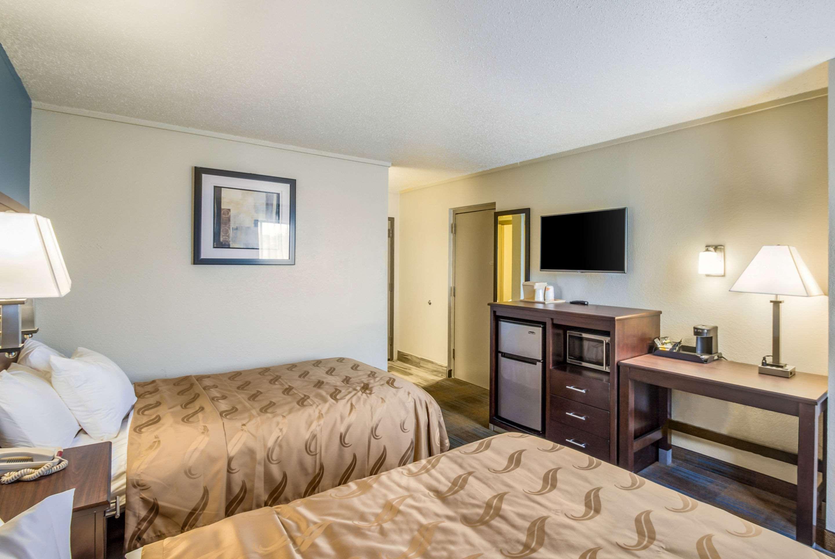 Americinn By Wyndham Madison Wi Екстериор снимка