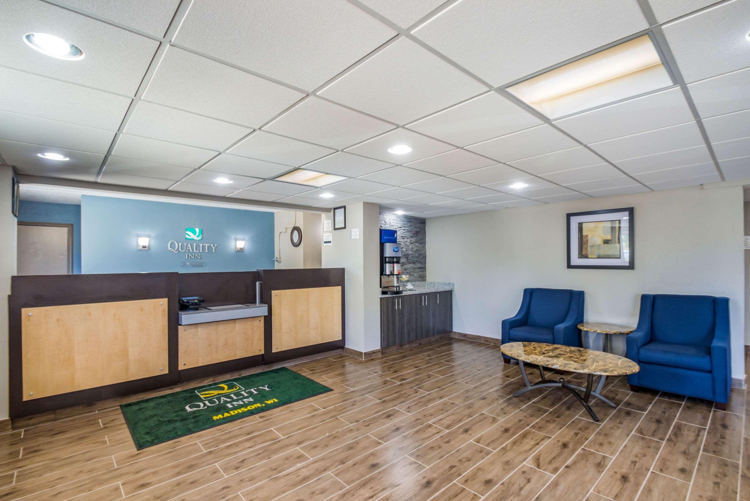 Americinn By Wyndham Madison Wi Екстериор снимка