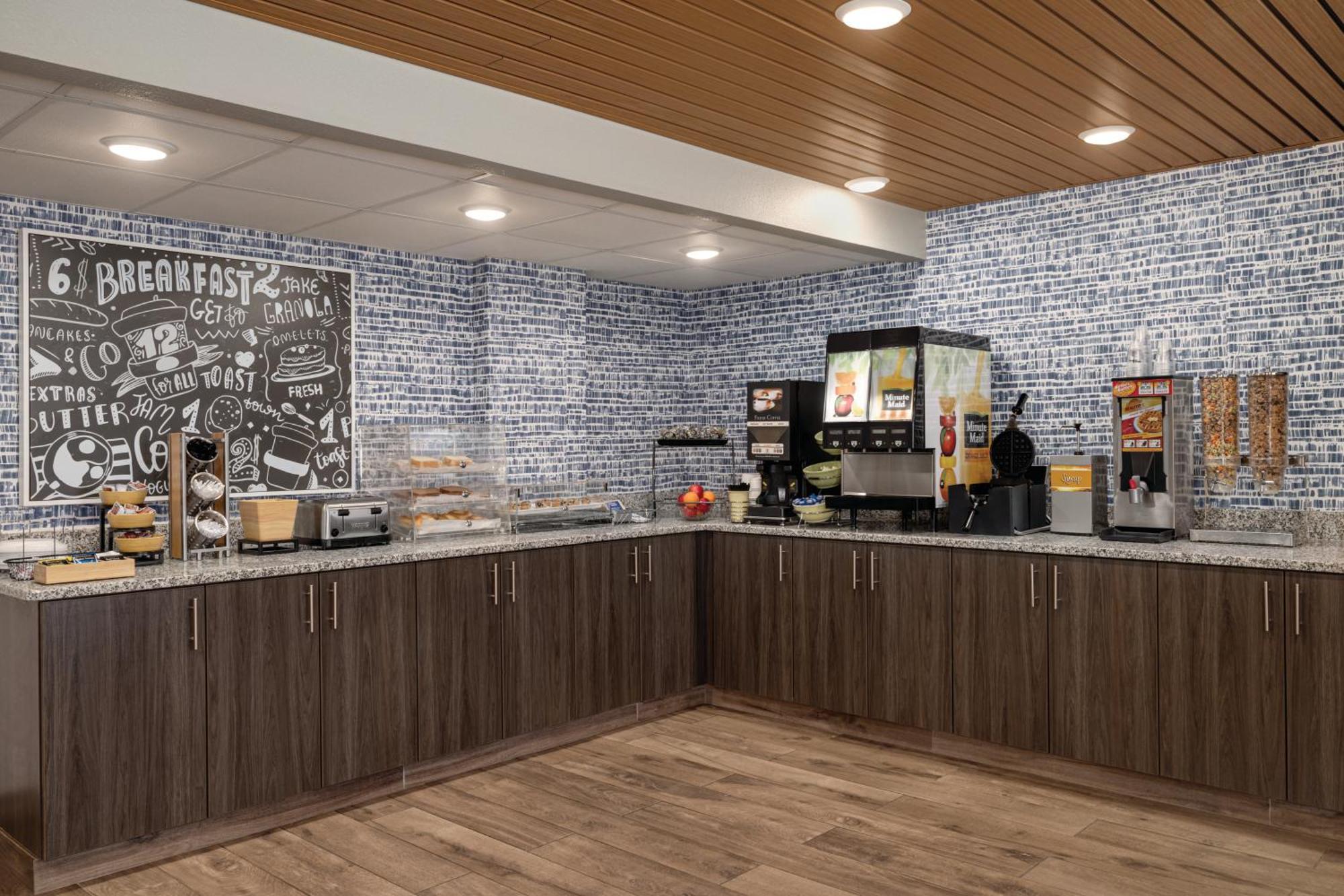Americinn By Wyndham Madison Wi Екстериор снимка
