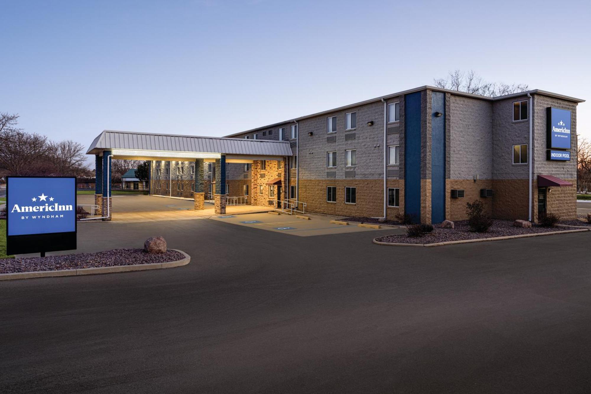 Americinn By Wyndham Madison Wi Екстериор снимка